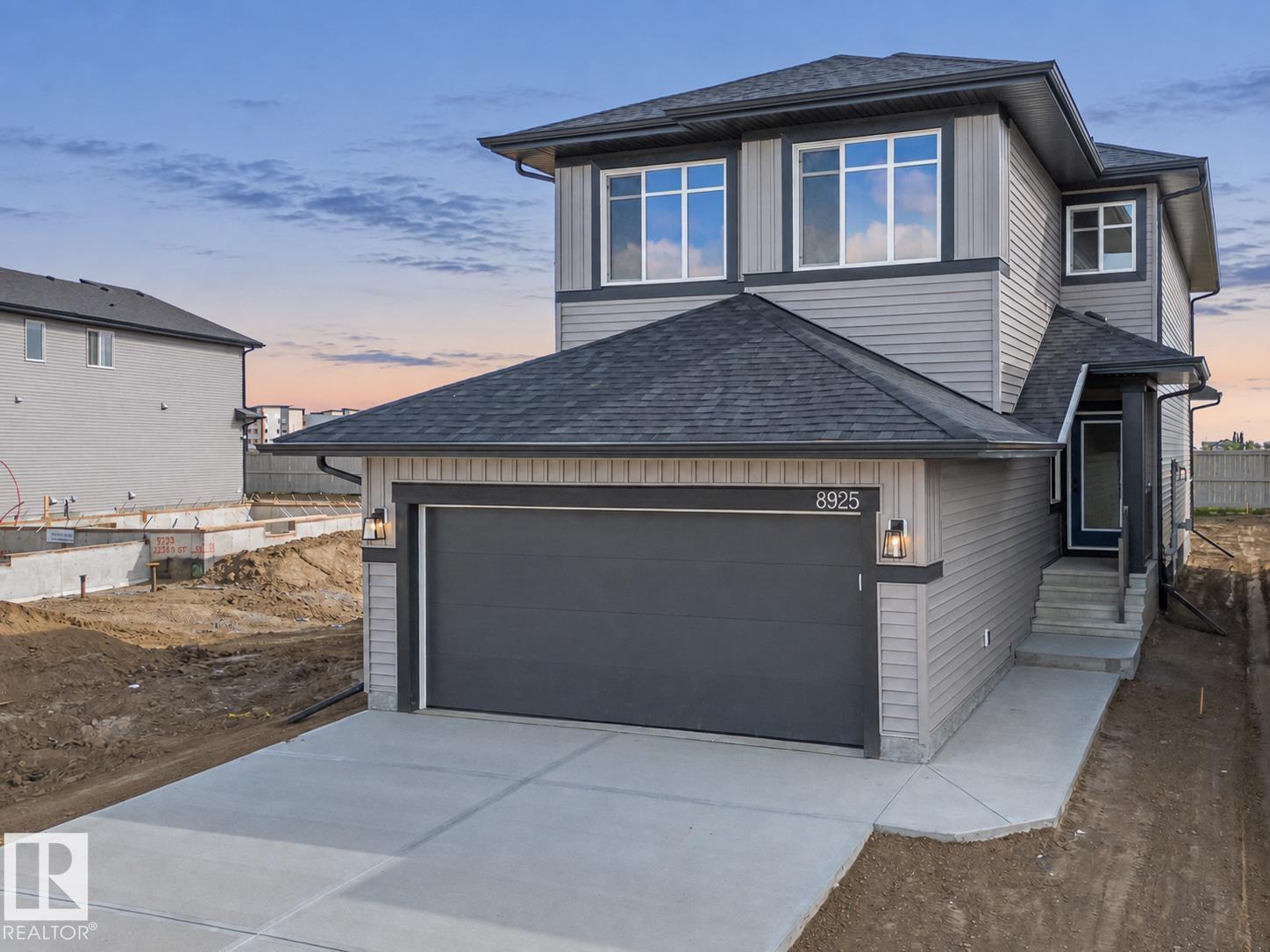 8925 223A ST NW, Edmonton, Alberta, T5T7X2