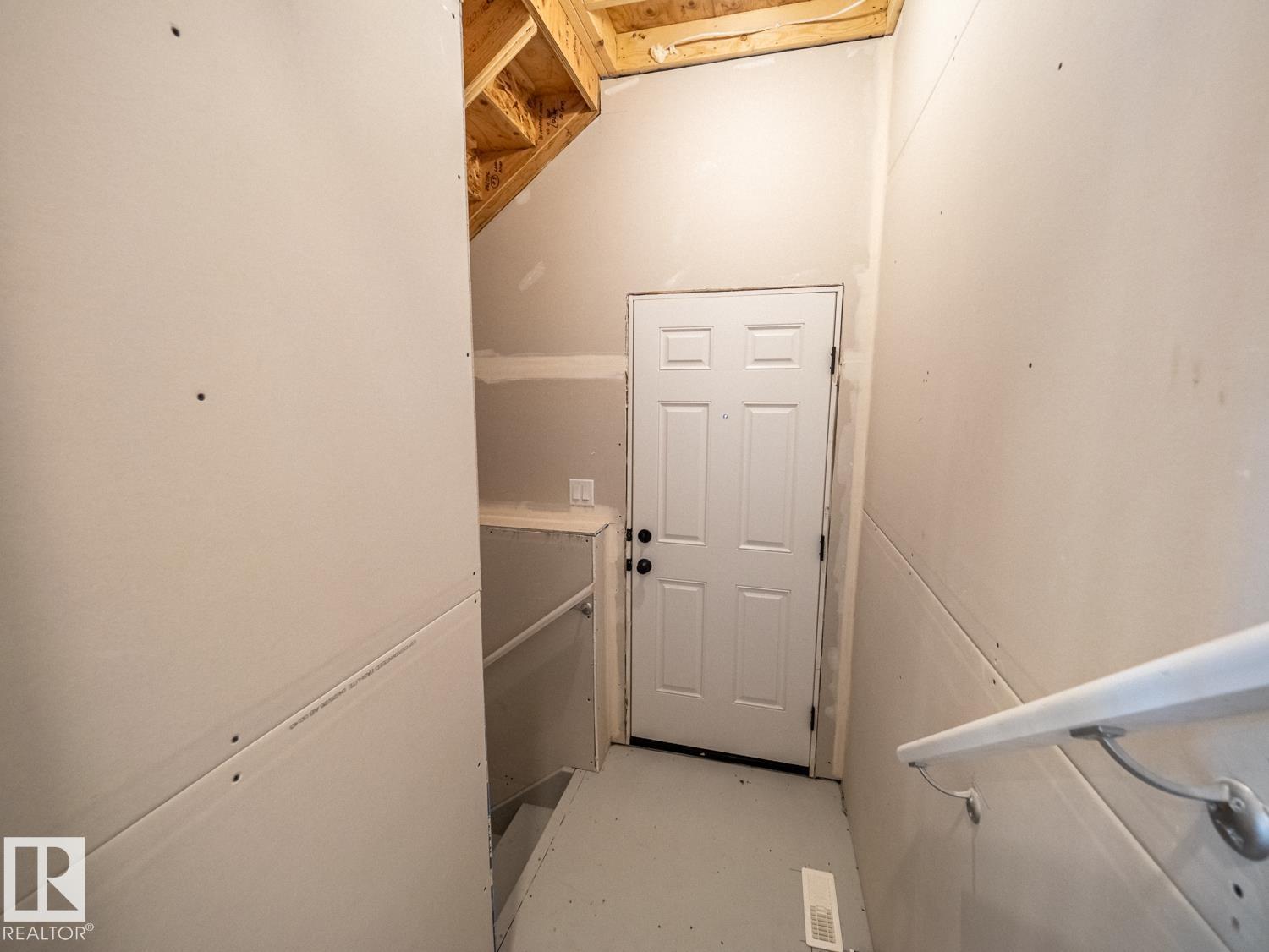 8925 223A ST NW - 45