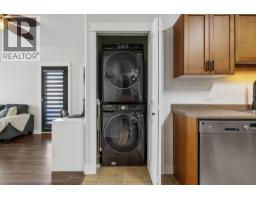 3350 Woodsdale Road Unit# 401, Lake Country, BC V4V2R7 Photo 11