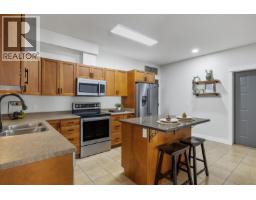 3350 Woodsdale Road Unit# 401, Lake Country, BC V4V2R7 Photo 8