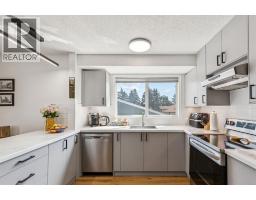 532 Queensland Circle Se, Calgary, AB T2J4P9 Photo 15