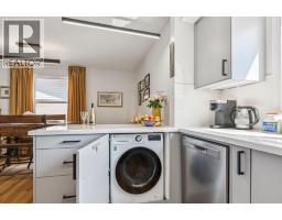 532 Queensland Circle Se, Calgary, AB T2J4P9 Photo 16