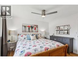 532 Queensland Circle Se, Calgary, AB T2J4P9 Photo 20