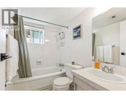 532 Queensland Circle Se, Calgary, AB T2J4P9 Photo 36