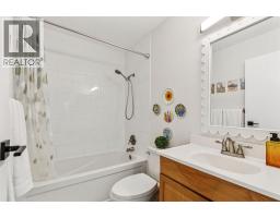 532 Queensland Circle Se, Calgary, AB T2J4P9 Photo 25