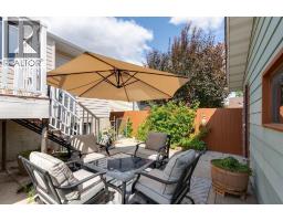 532 Queensland Circle Se, Calgary, AB T2J4P9 Photo 40