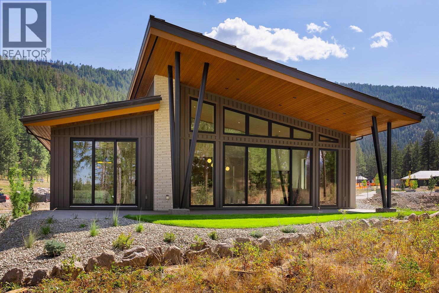 818 Predator Ridge Drive, Vernon