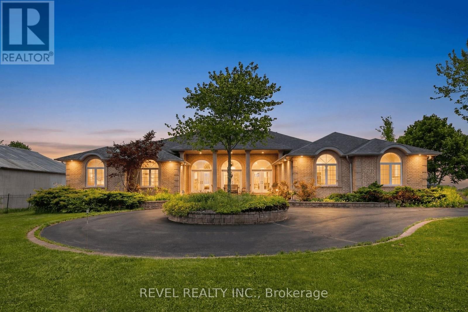 2738 LOWER BASE LINE, Milton