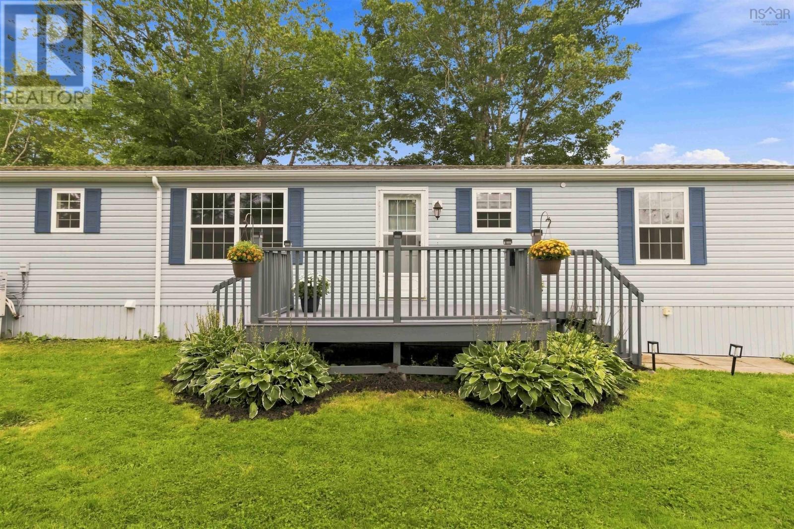 6 Commodore Avenue, Middle Sackville — photo 2