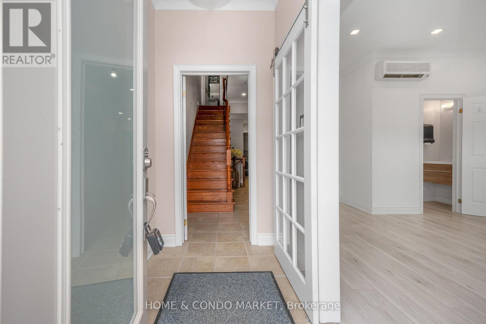 3 - 194 LAKESHORE ROAD W, Mississauga (Port Credit) — photo 4