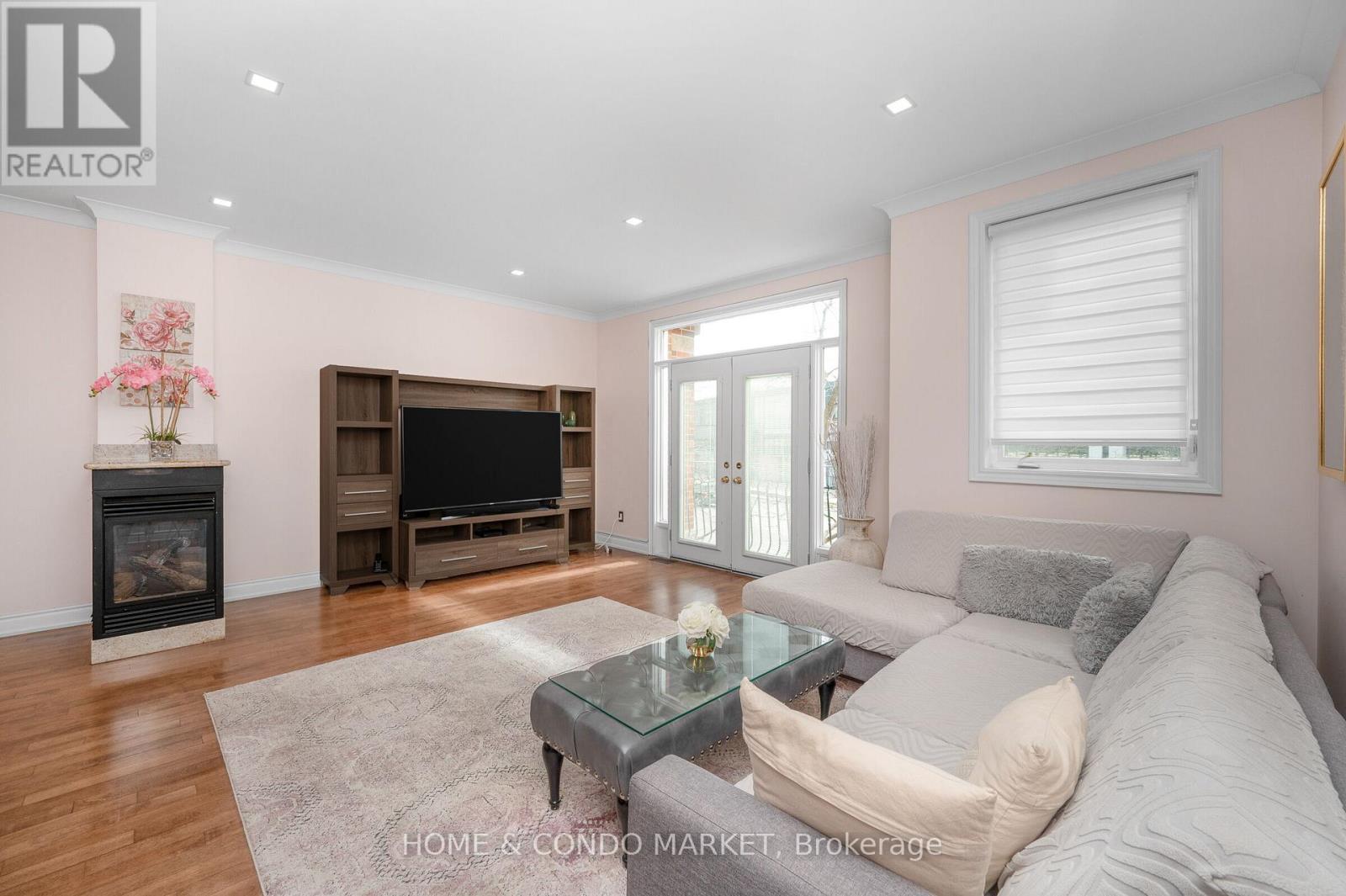 3 - 194 LAKESHORE ROAD W, Mississauga (Port Credit) — photo 9
