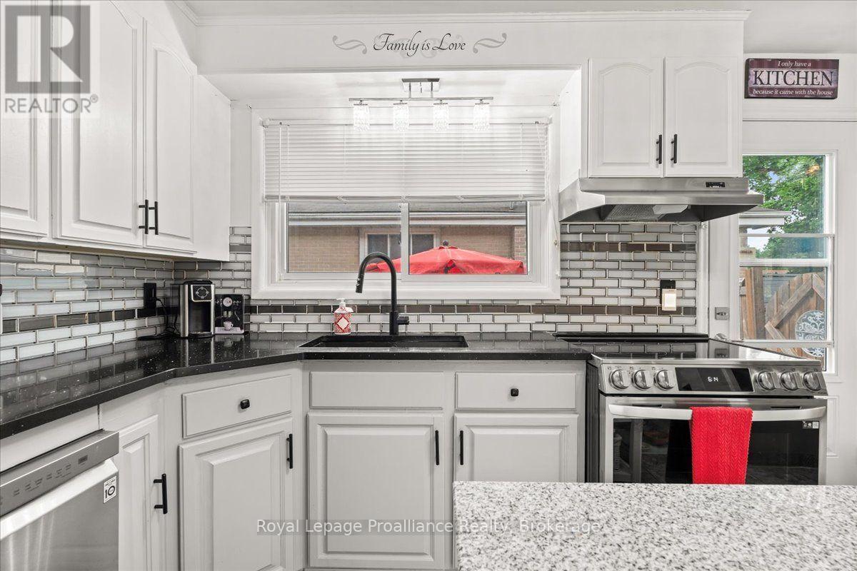 23 ALFRED DRIVE - 5