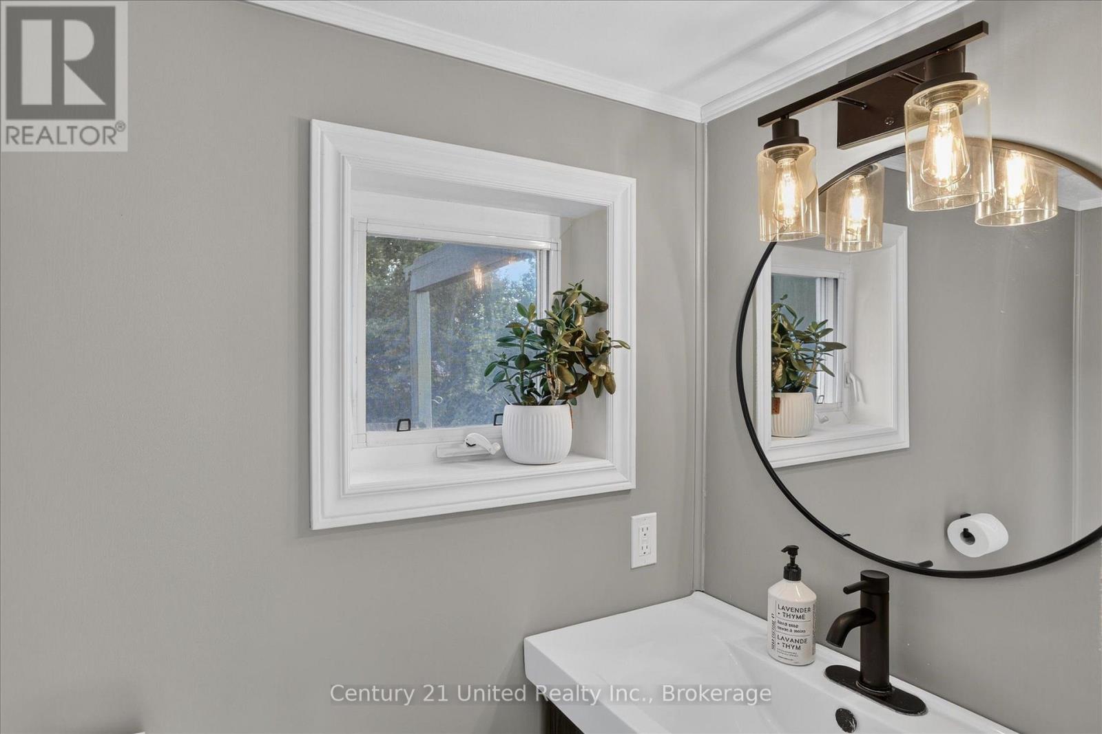 759 HURLEY STREET - Image 33