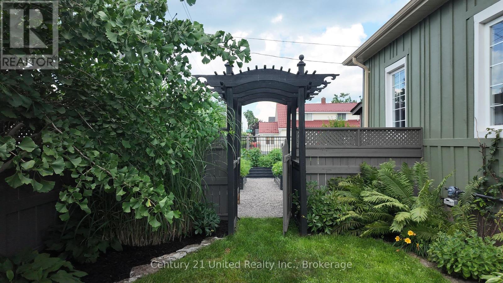 759 HURLEY STREET, Peterborough (Otonabee Ward 1) — photo 5