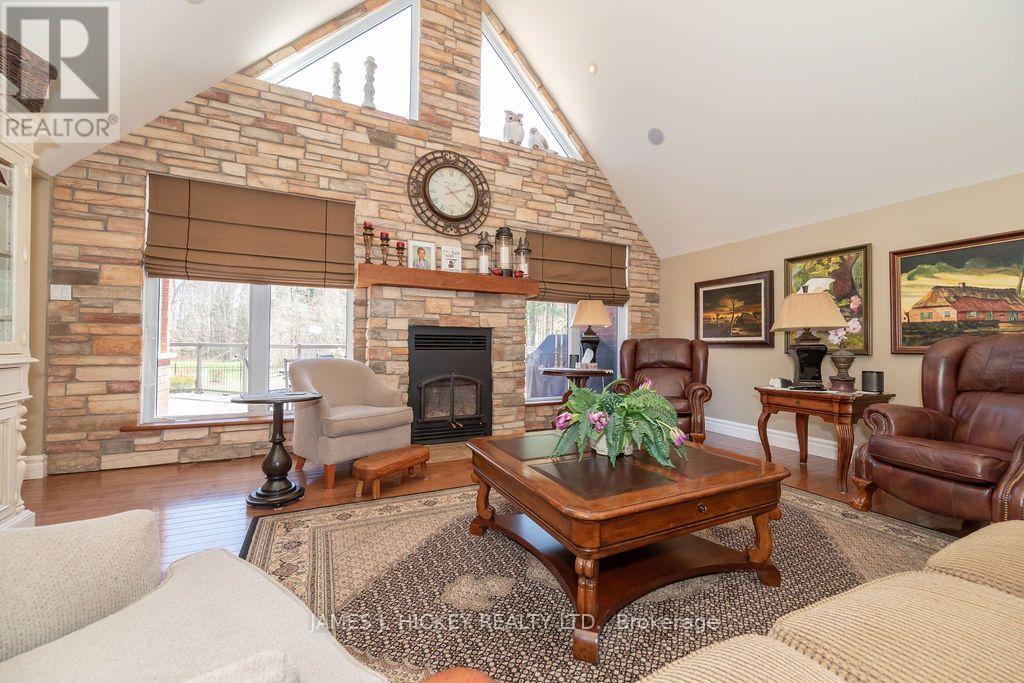 182 RIVER DRIVE, Petawawa — photo 7