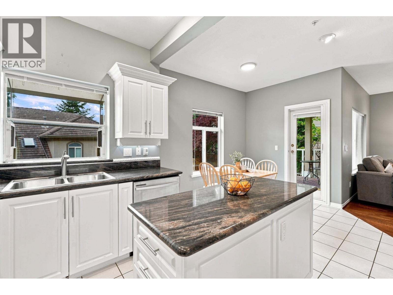 11 915 FORT FRASER RISE, Port Coquitlam
