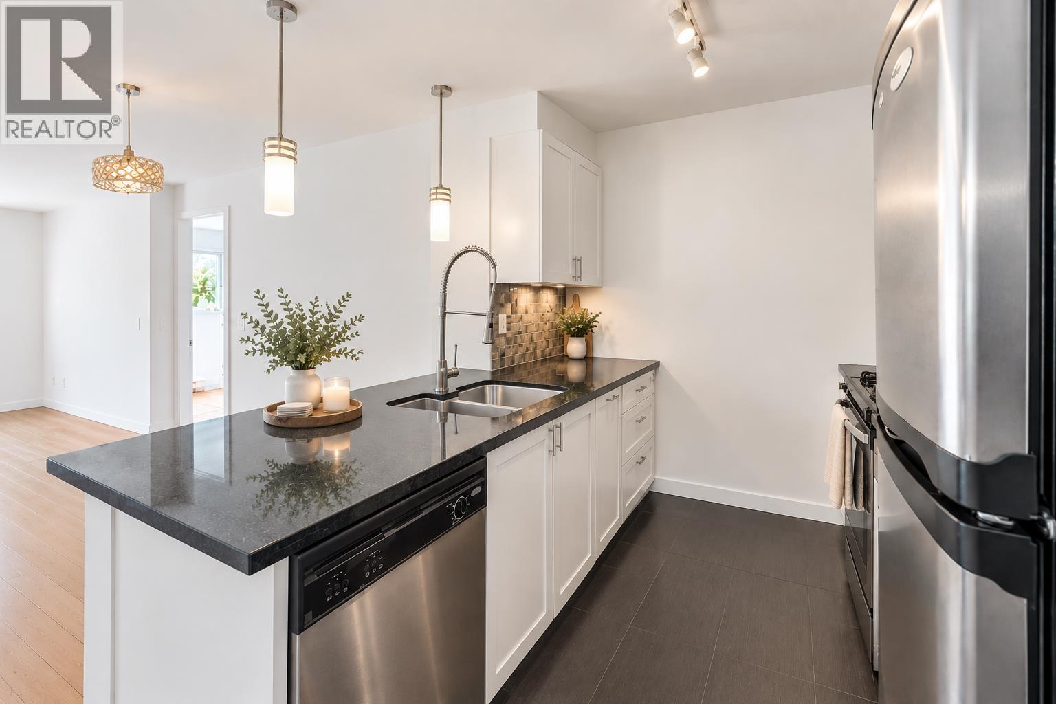 218 405 SKEENA STREET, Vancouver — photo 5