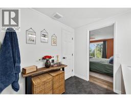 3115 Juniper Drive, Naramata, BC V0H1N1 Photo 16