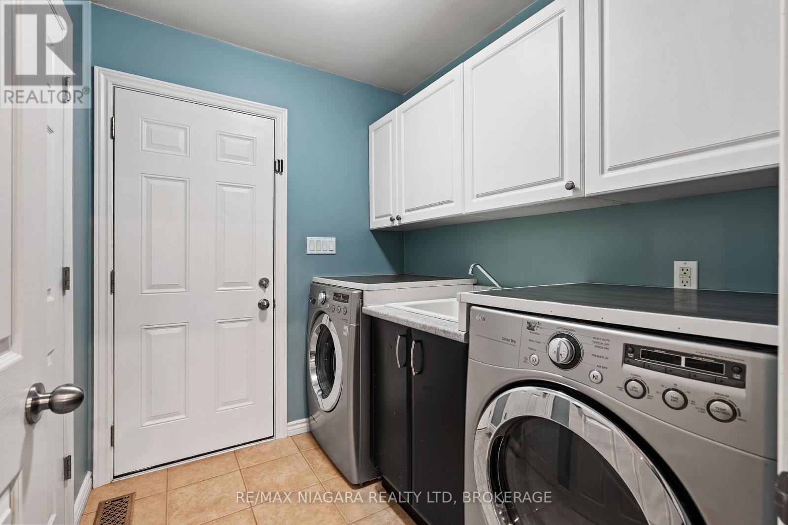 5679 HIGHLAND AVENUE - Image 21