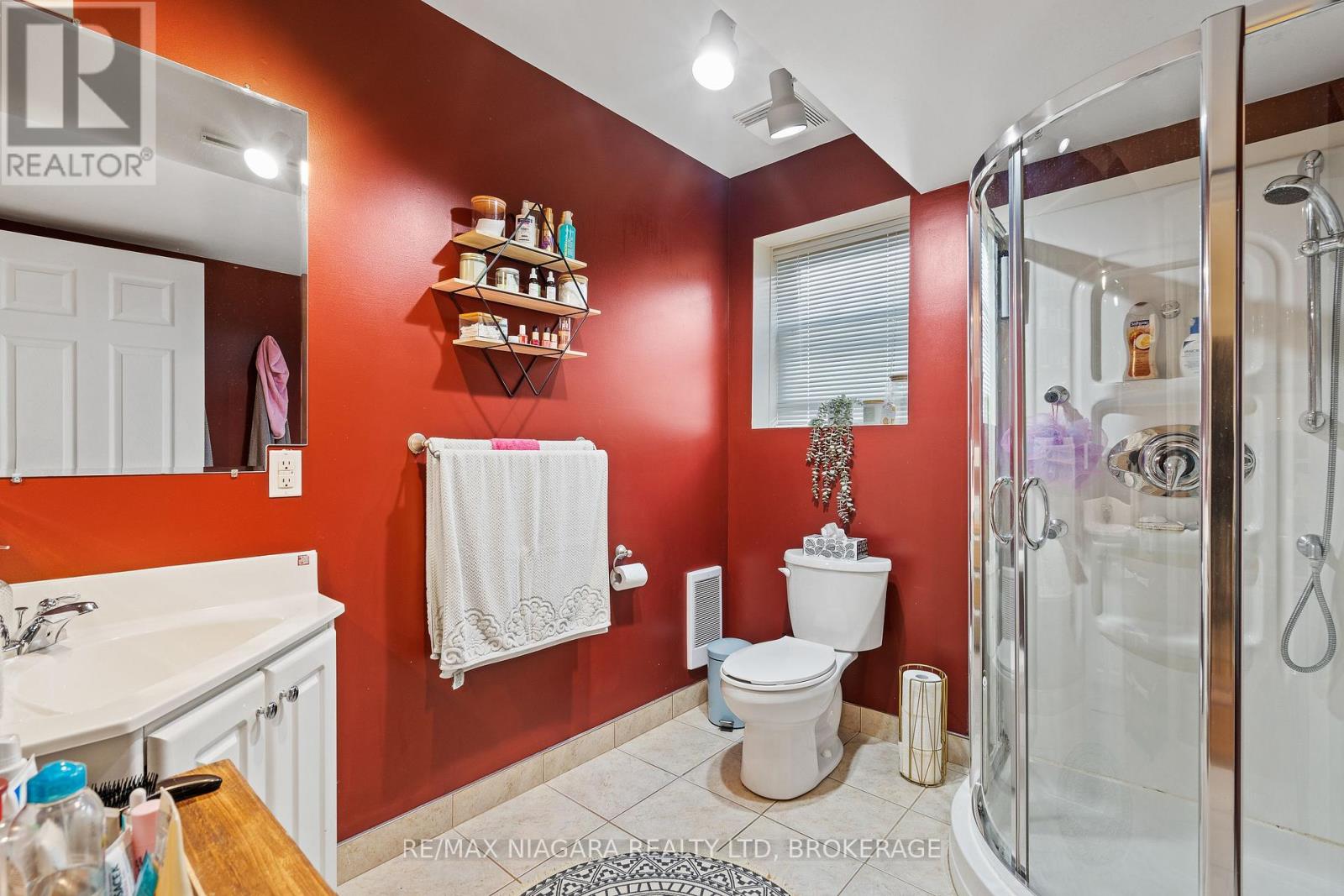 5679 HIGHLAND AVENUE - Image 34