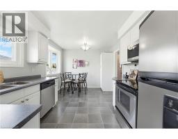 Kitchen - 26 Rivercrest Road, Hamilton, ON L8E1M9 Photo 11