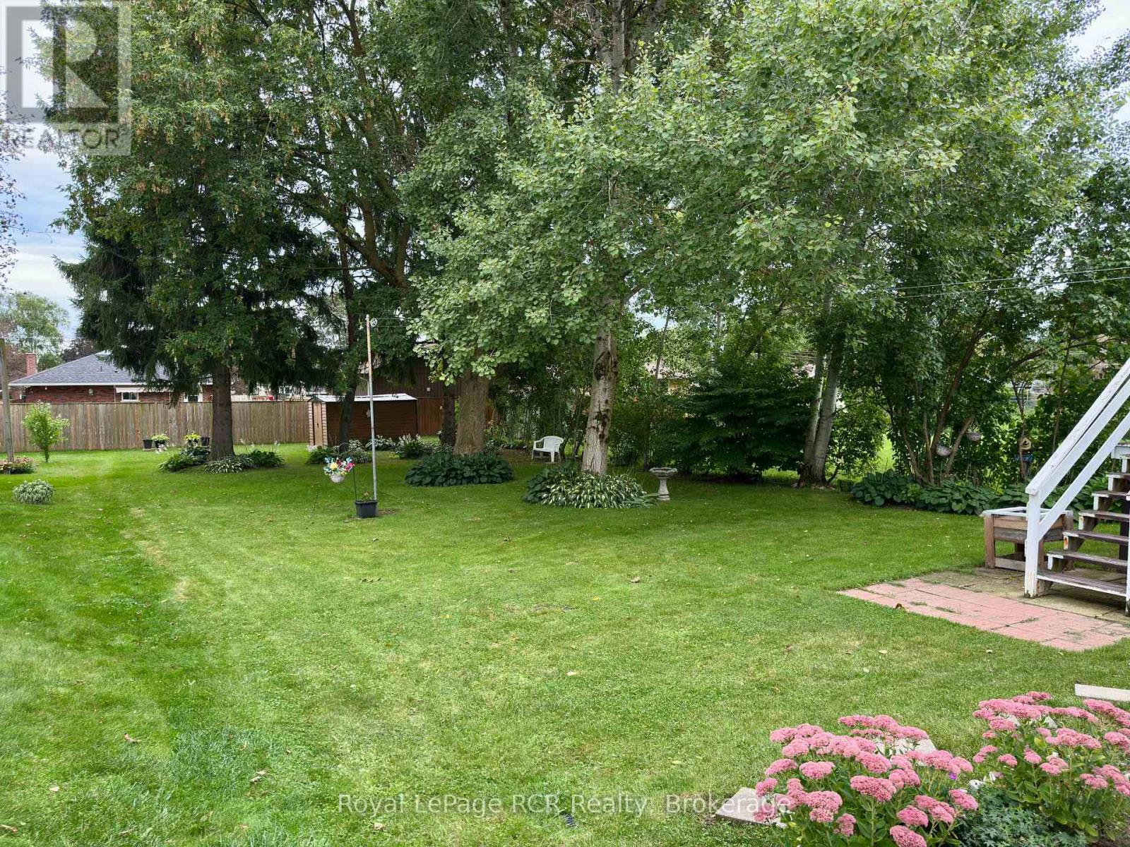 563 9TH STREET - 6