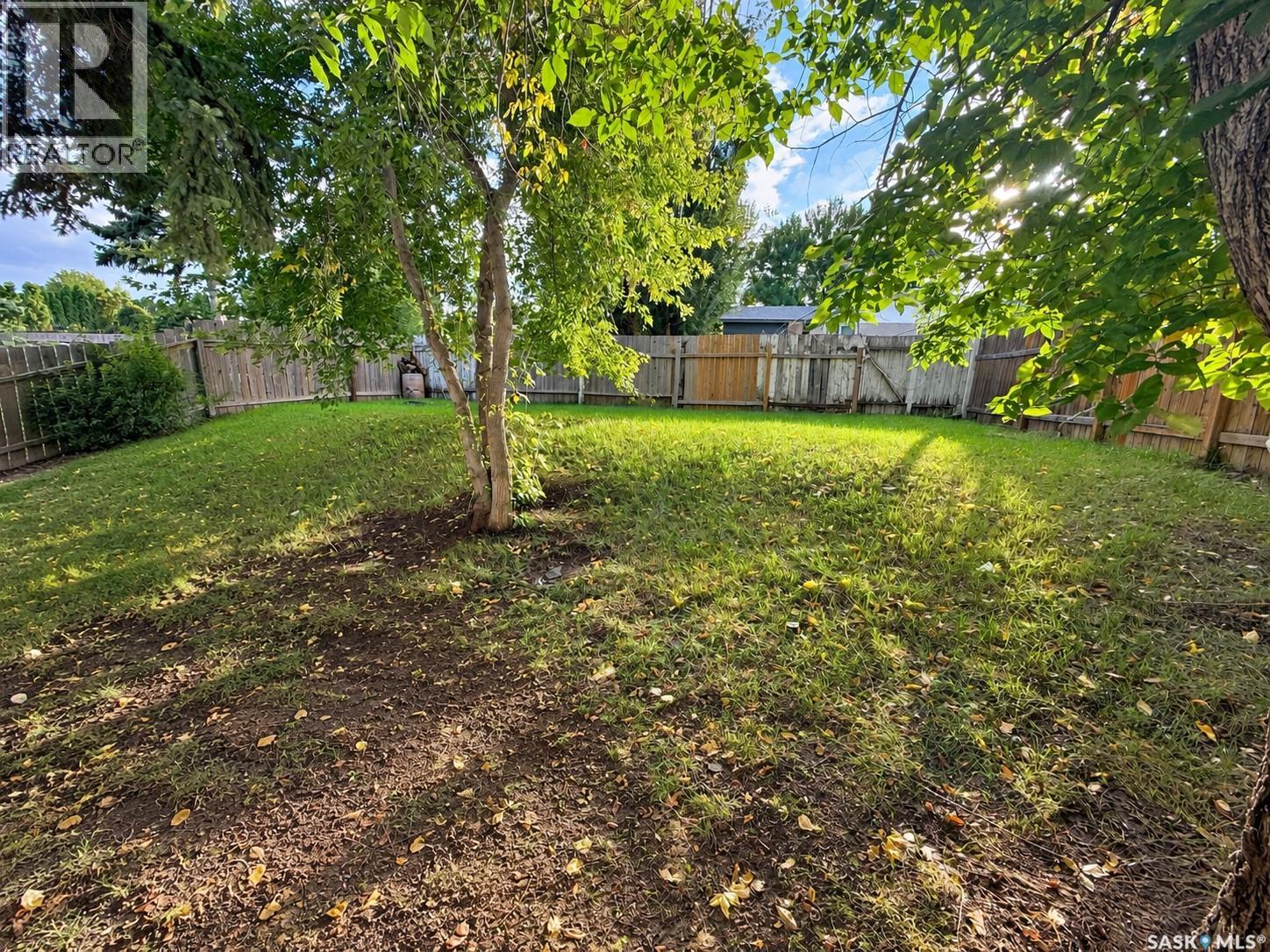 30 Confederation CRESCENT, Saskatoon — photo 10