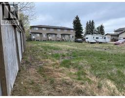 5311 57 Avenue, Ponoka, AB T4J0B1 Photo 6