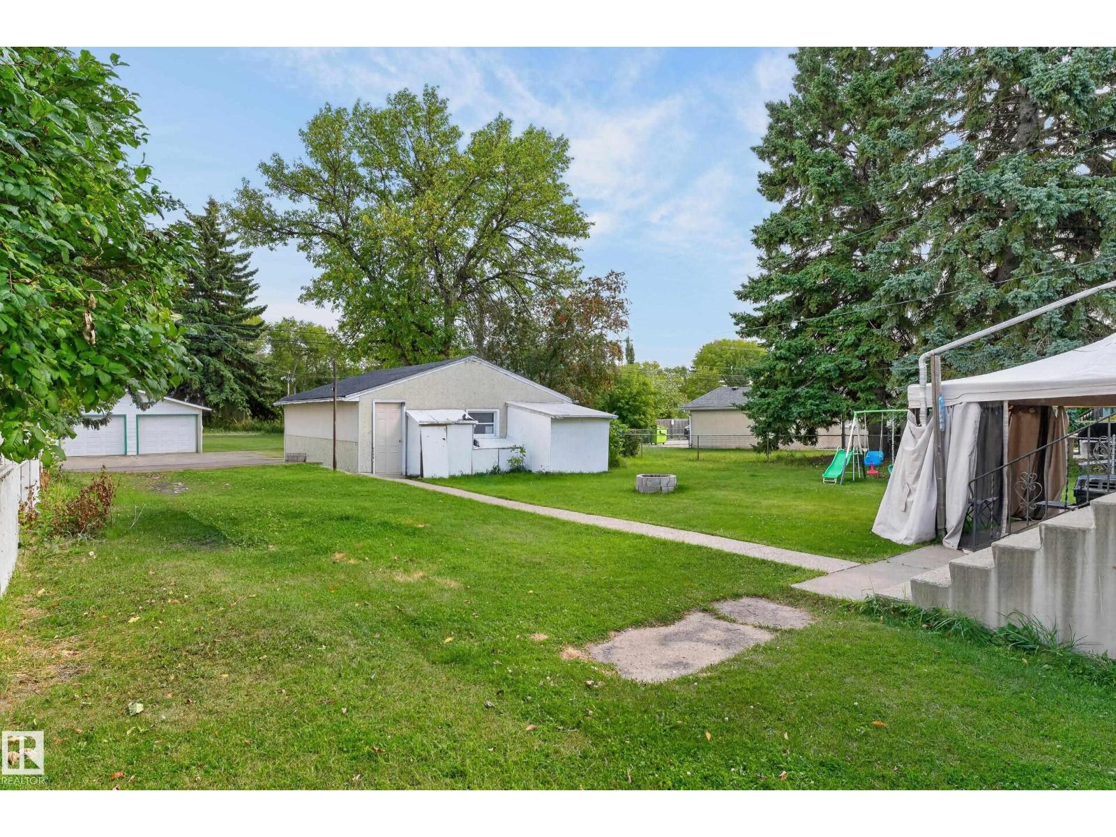 12345 79 ST NW - 11