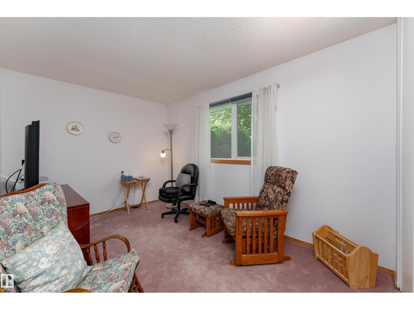 8531 94 AV - Image 28