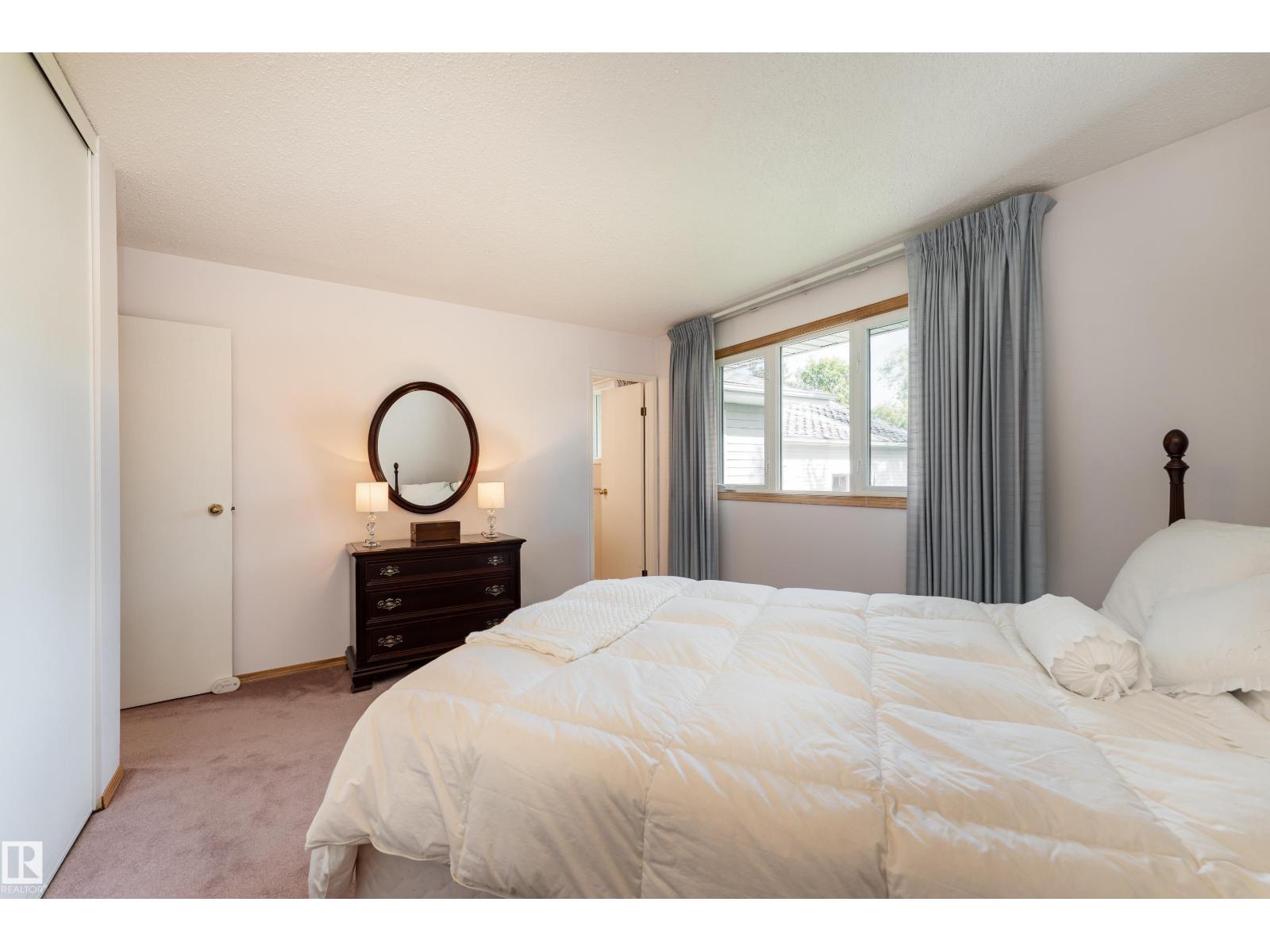 8531 94 AV - Image 34