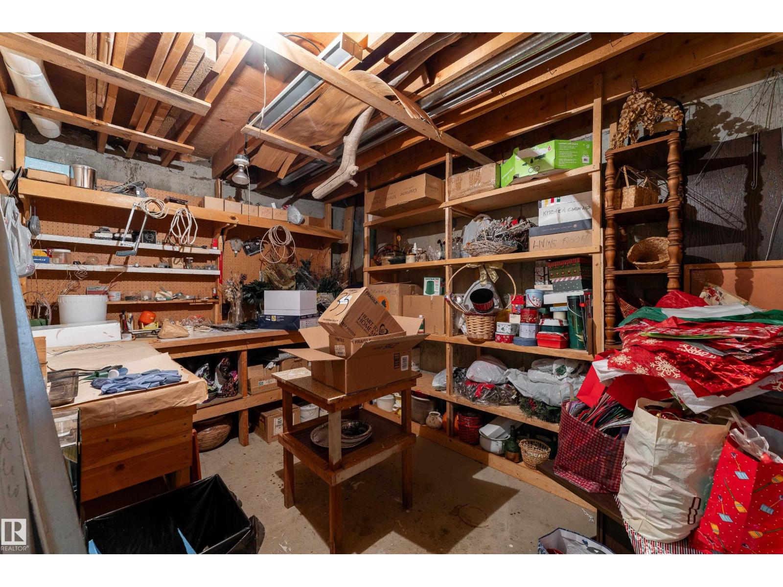 8531 94 AV - Image 41