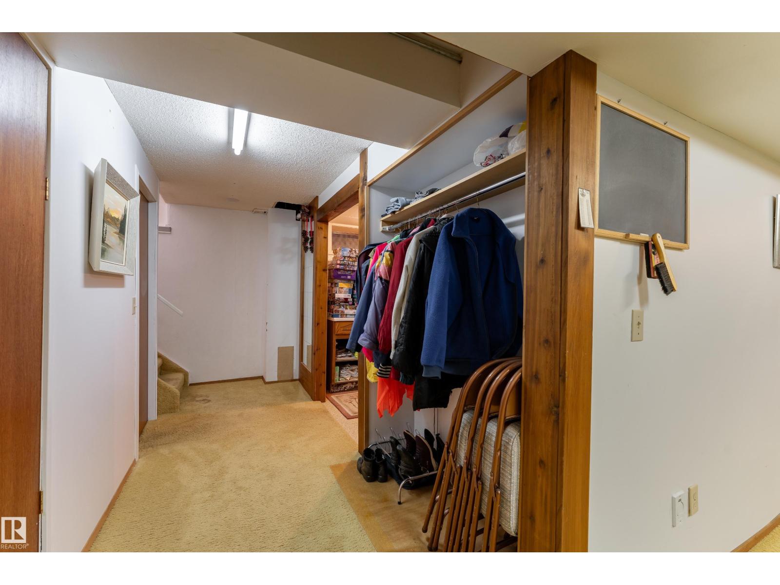 8531 94 AV - Image 43