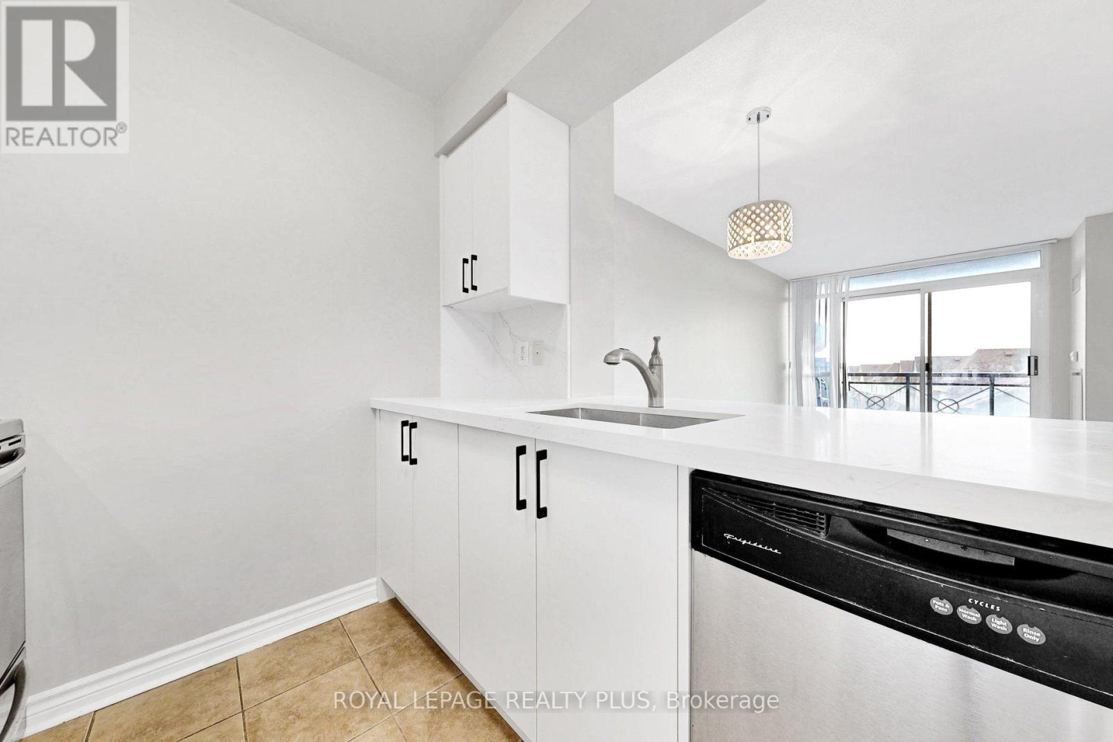 #408 2379 CENTRAL PARK DRIVE - 12