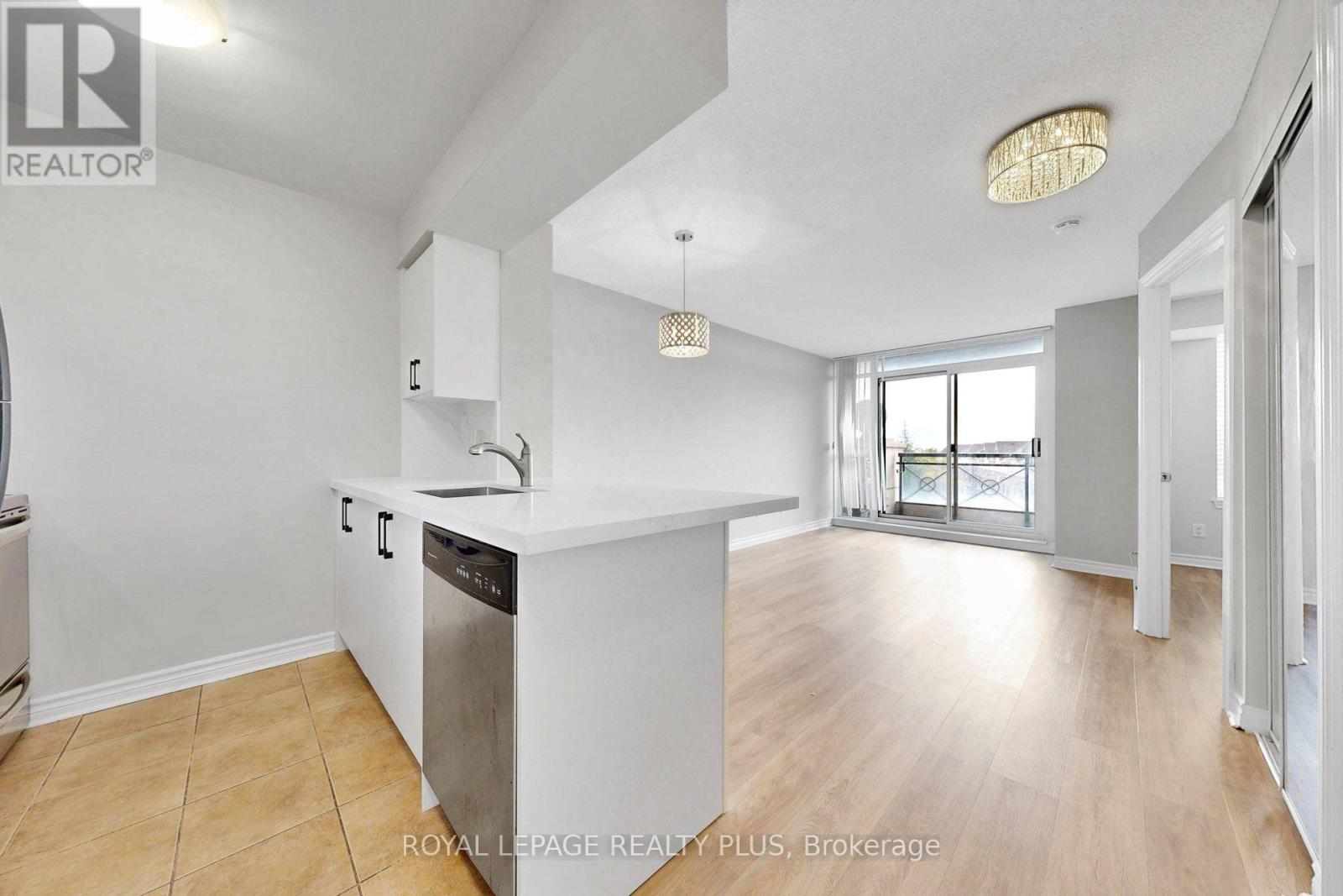 #408 2379 CENTRAL PARK DRIVE - 14
