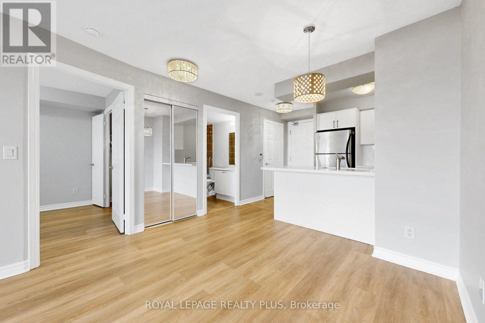 #408 2379 CENTRAL PARK DRIVE - 16