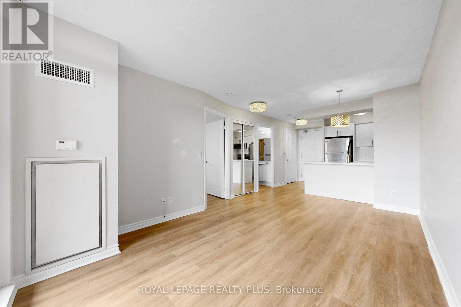 #408 2379 CENTRAL PARK DRIVE - 19