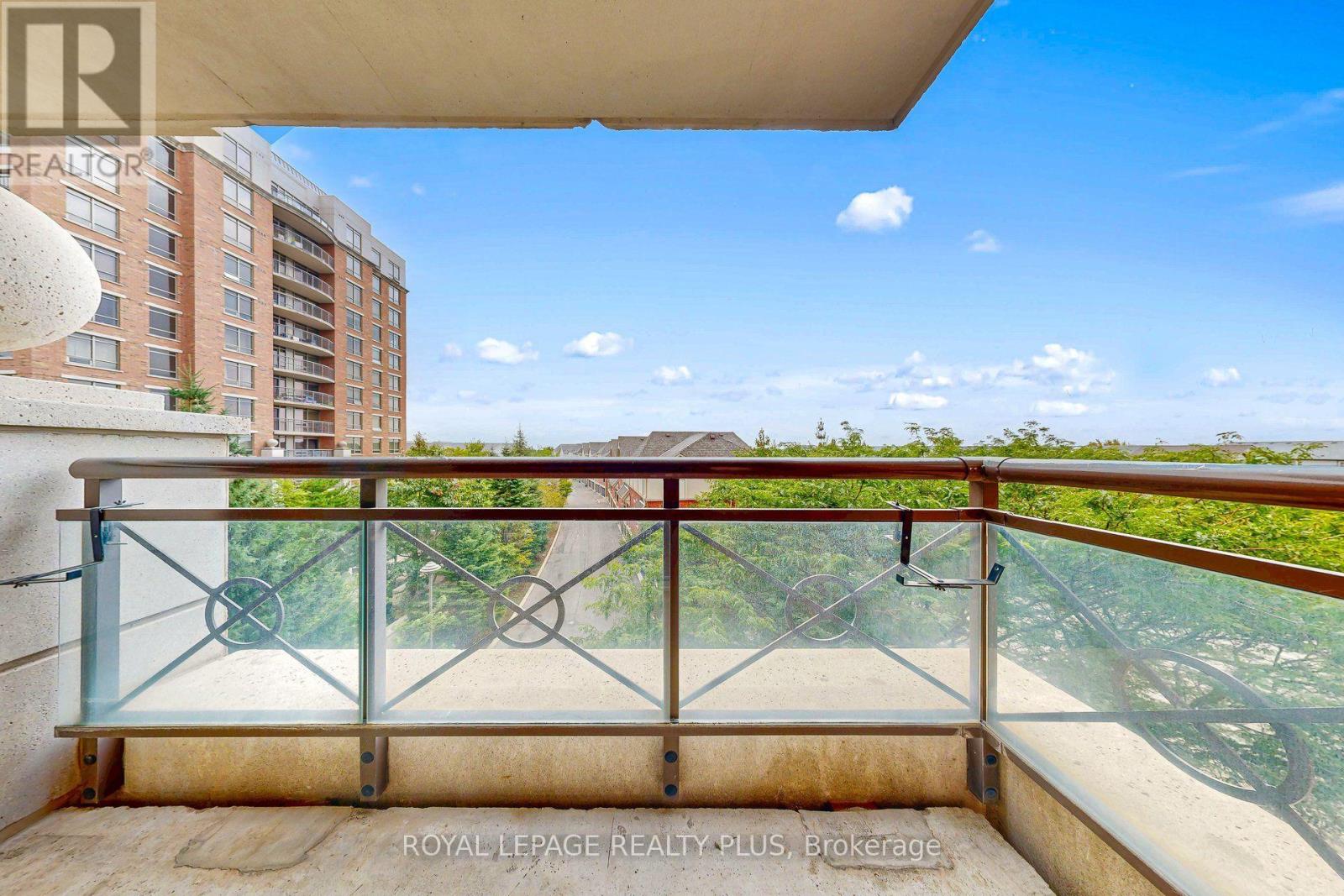 #408 2379 CENTRAL PARK DRIVE - 28