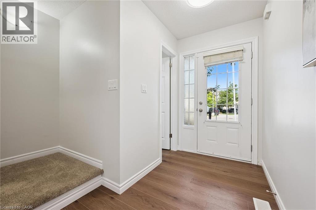 555 CHABLIS Drive Unit# 24, Waterloo — photo 5