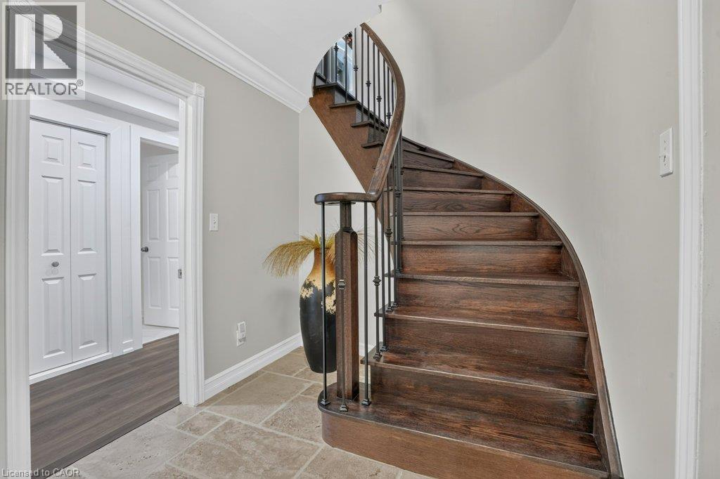 12 BEASLEY Crescent - Image 24