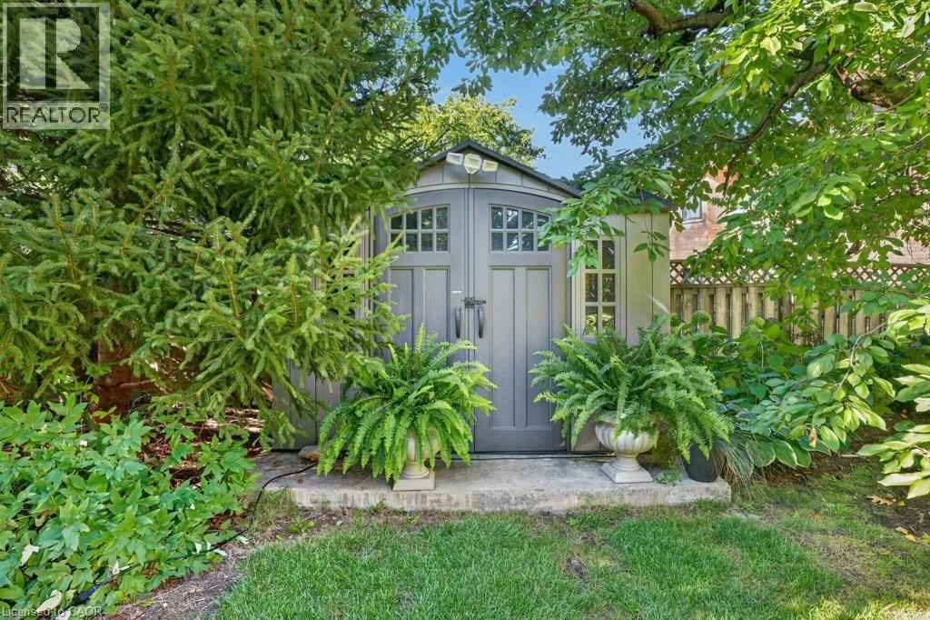 12 BEASLEY Crescent - Image 40