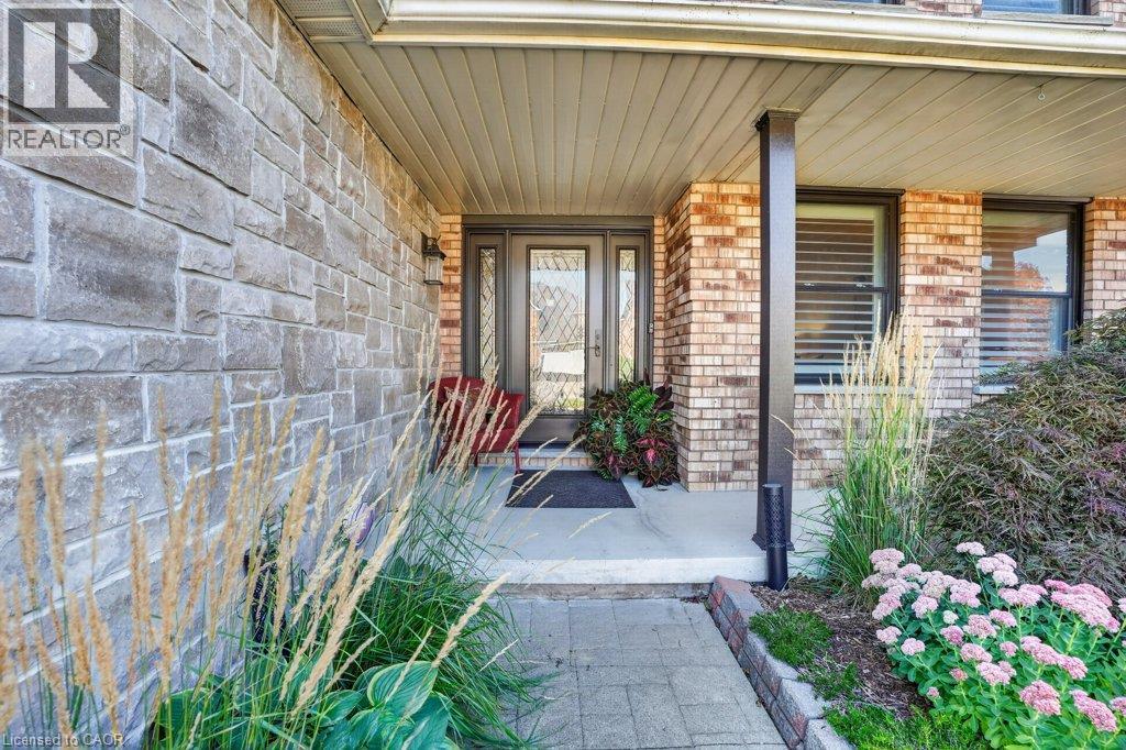 12 BEASLEY Crescent, Cambridge — photo 3