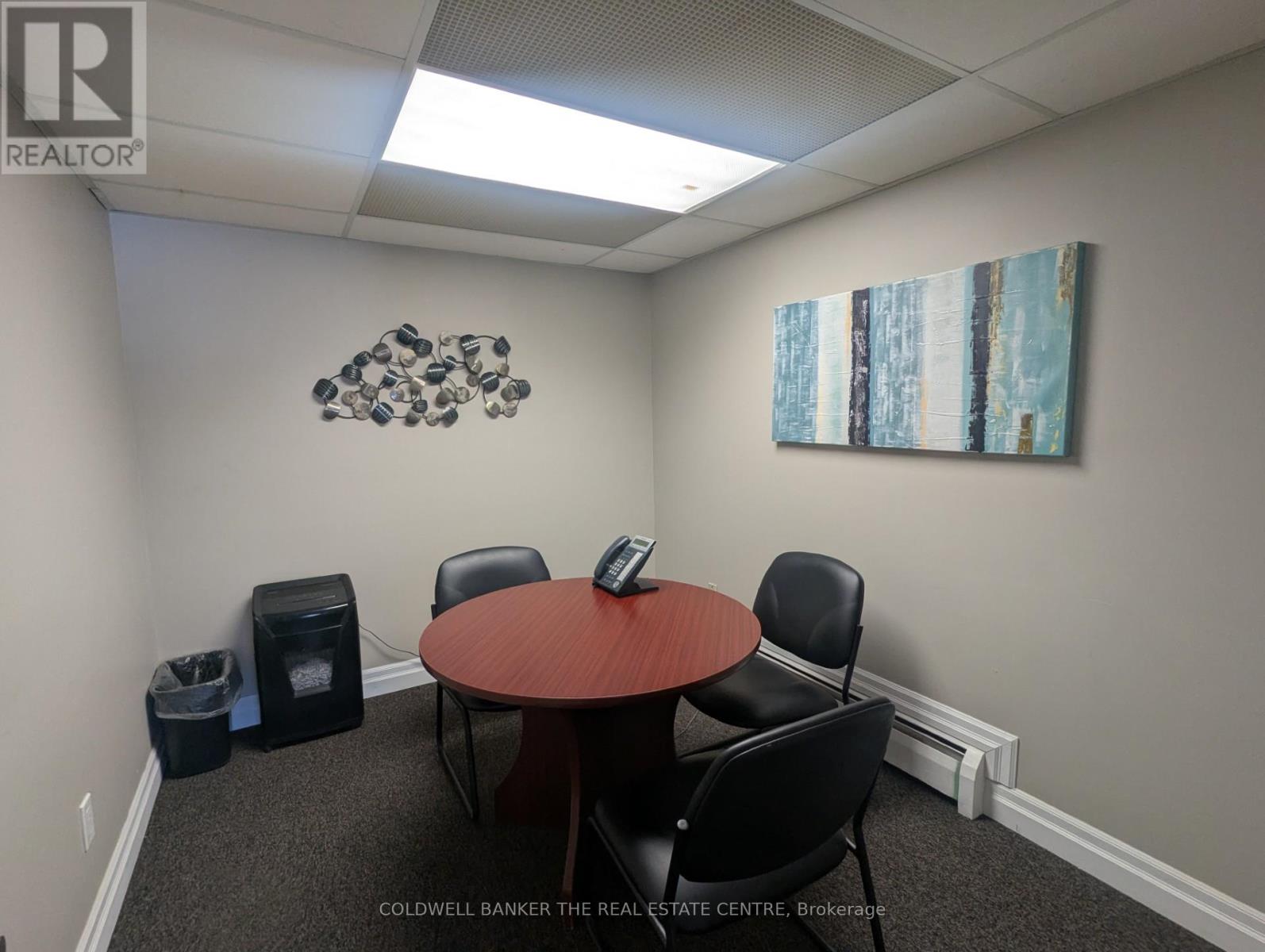 UPPER - B - 284 DUNLOP STREET W, Barrie (400 North) — photo 4