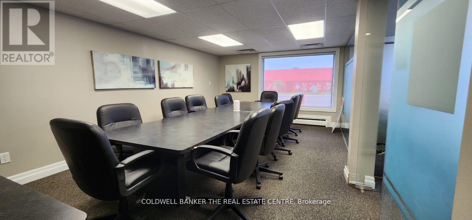 UPPER - B - 284 DUNLOP STREET W, Barrie (400 North) — photo 5
