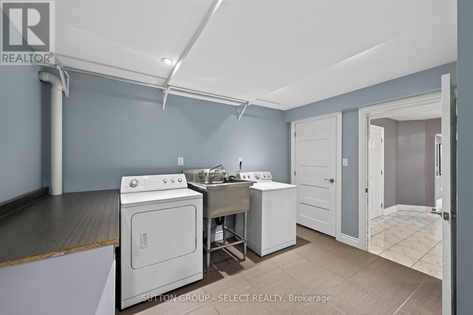 768 FRANKLINWAY CRESCENT - Image 42