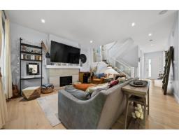 16735 17a Avenue, Surrey, BC V3Z0T3 Photo 8