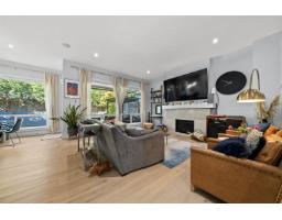 16735 17a Avenue, Surrey, BC V3Z0T3 Photo 9