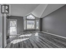 Bedroom - 134 Douglas Avenue, Red Deer, AB T4R2G6 Photo 8