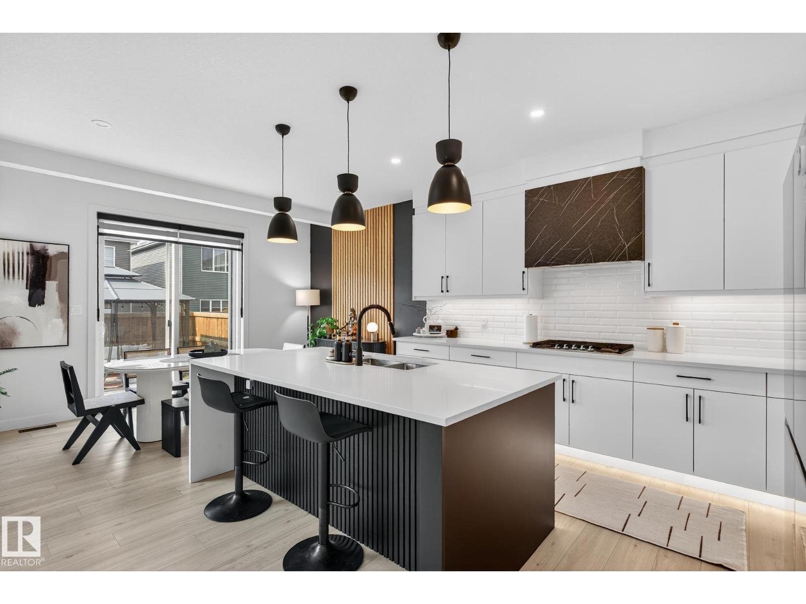 3316 158 ST SW - 17