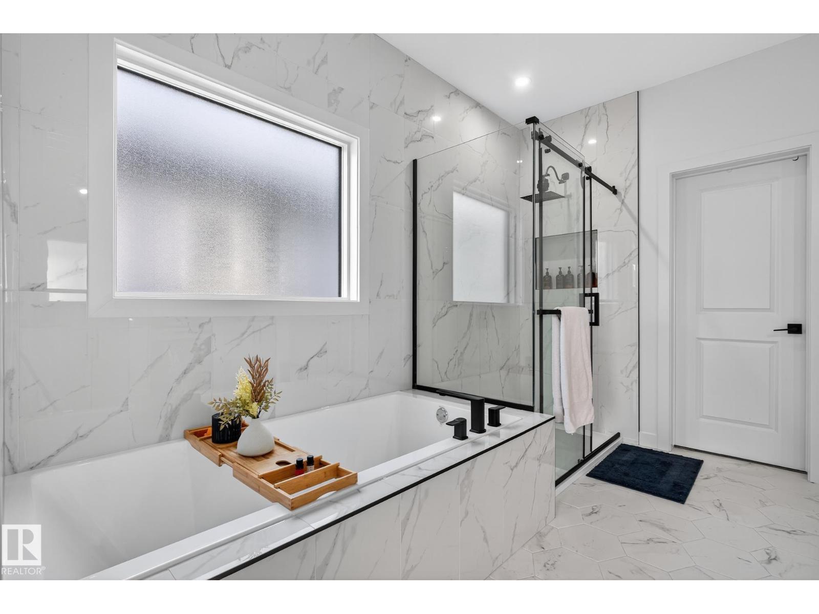 Photo 35